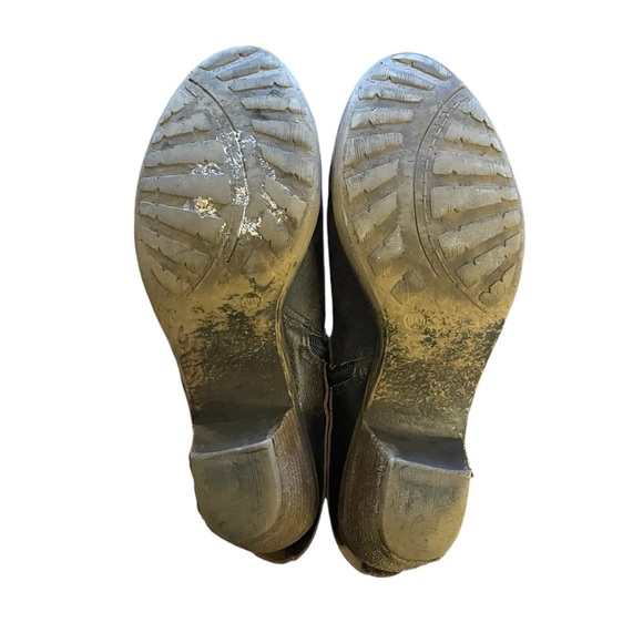 EUC Distressed brown Matisse Dove boots with zipper accents on both sides. - Picture 6 of 8